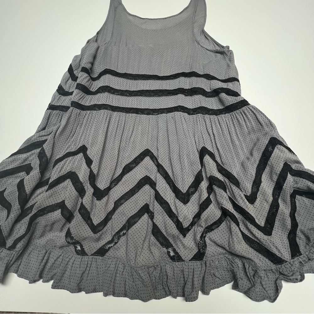 FREE PEOPLE Intimately Gray Polka Dot Lace Ruffle Tunic Mini Dress Boho Size L - Picture 5 of 7